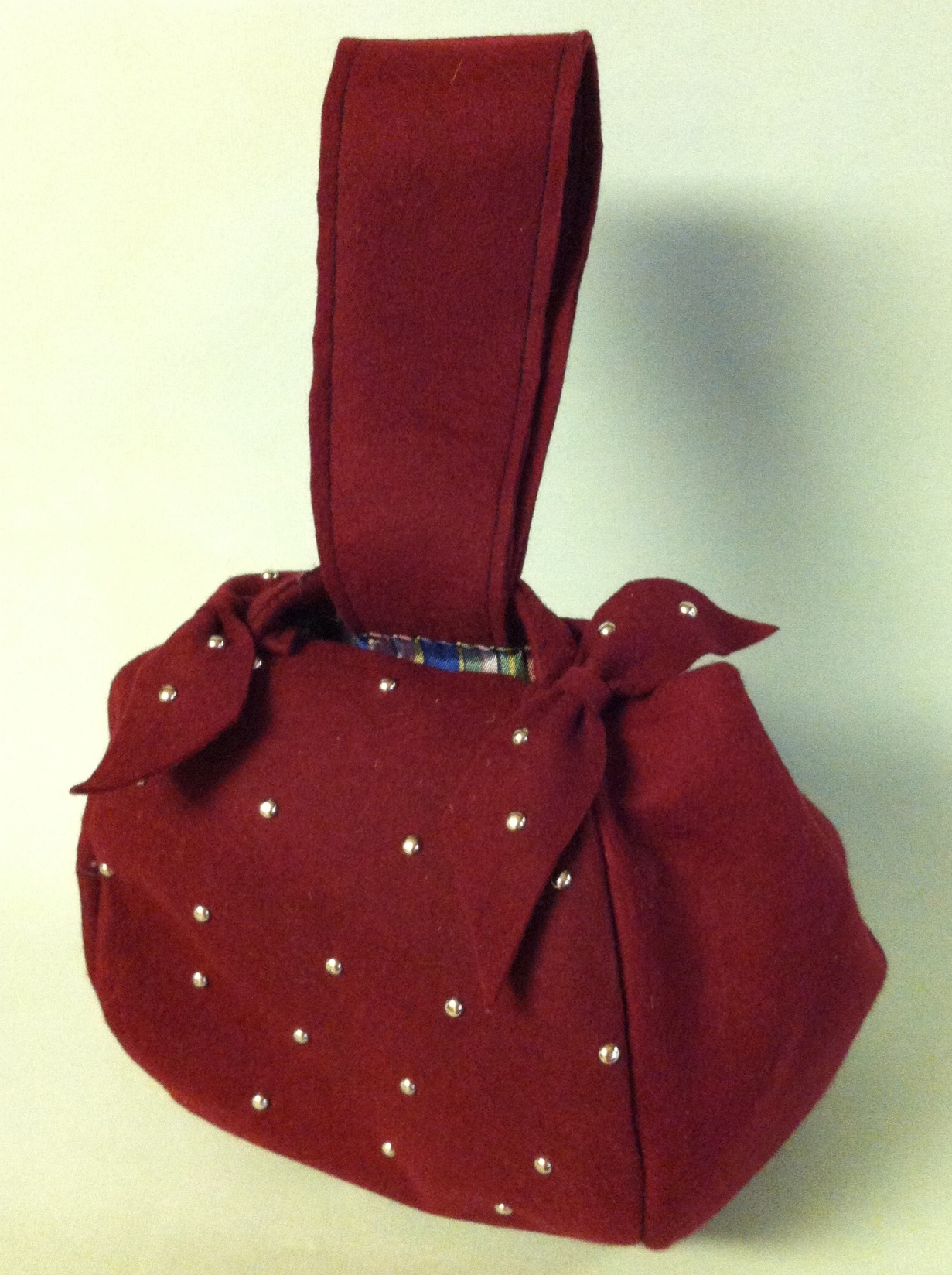 Nailheads and Bows photo