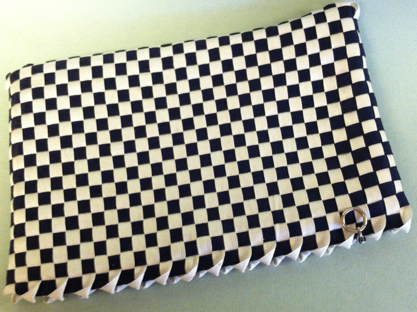 Wonder Weave Party Purse photo